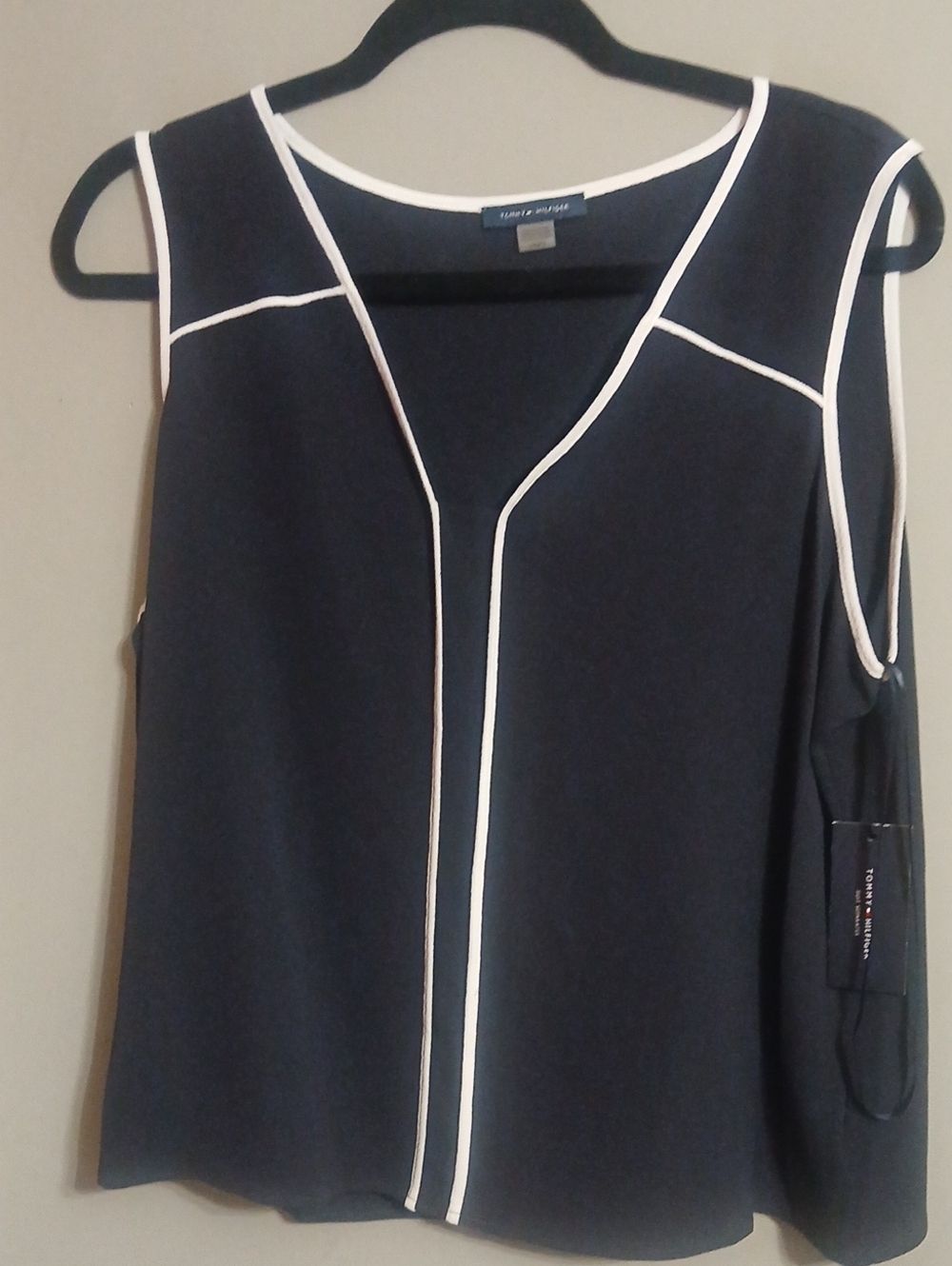 Tommy Hilfiger Navy Sleeveless Shell with White Piping